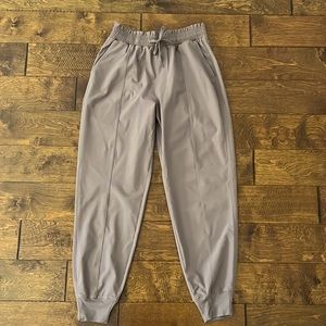 Abercrombie Traveler Joggers size Medium long in copper brown